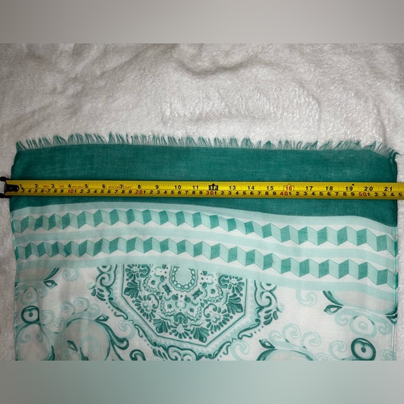 💥3/$20 Charming Charlie Scarves Bundle Pink & Teal- OR use as table runners - Picture 9 of 15